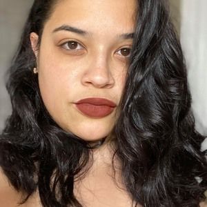 Meet your Posher, Monique